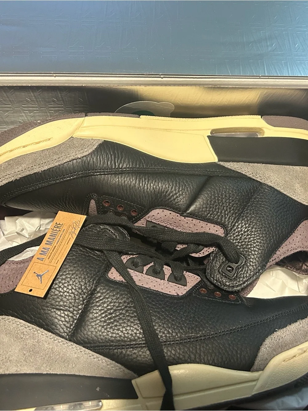 Jordan Men’s Sneakers in Black and Gray with Cream Midsole